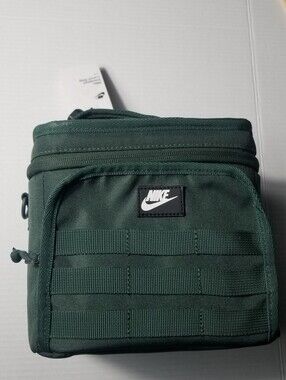 NWT NIKE INSULATED LUNCH BAG